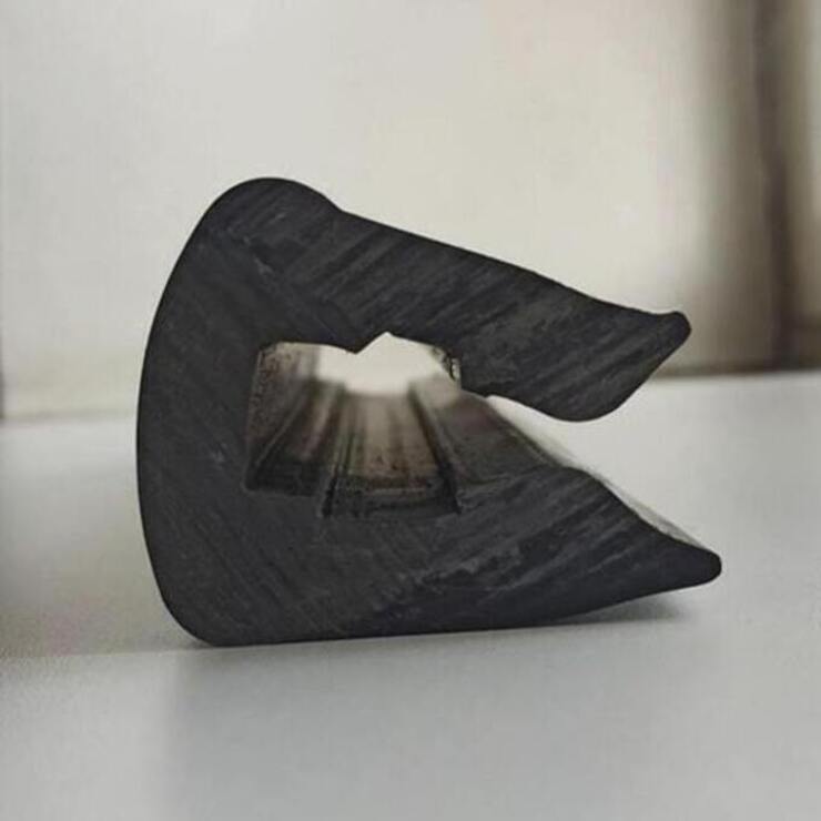 ПРИВАЛЬНЫЙ БРУС ПВХ T 167