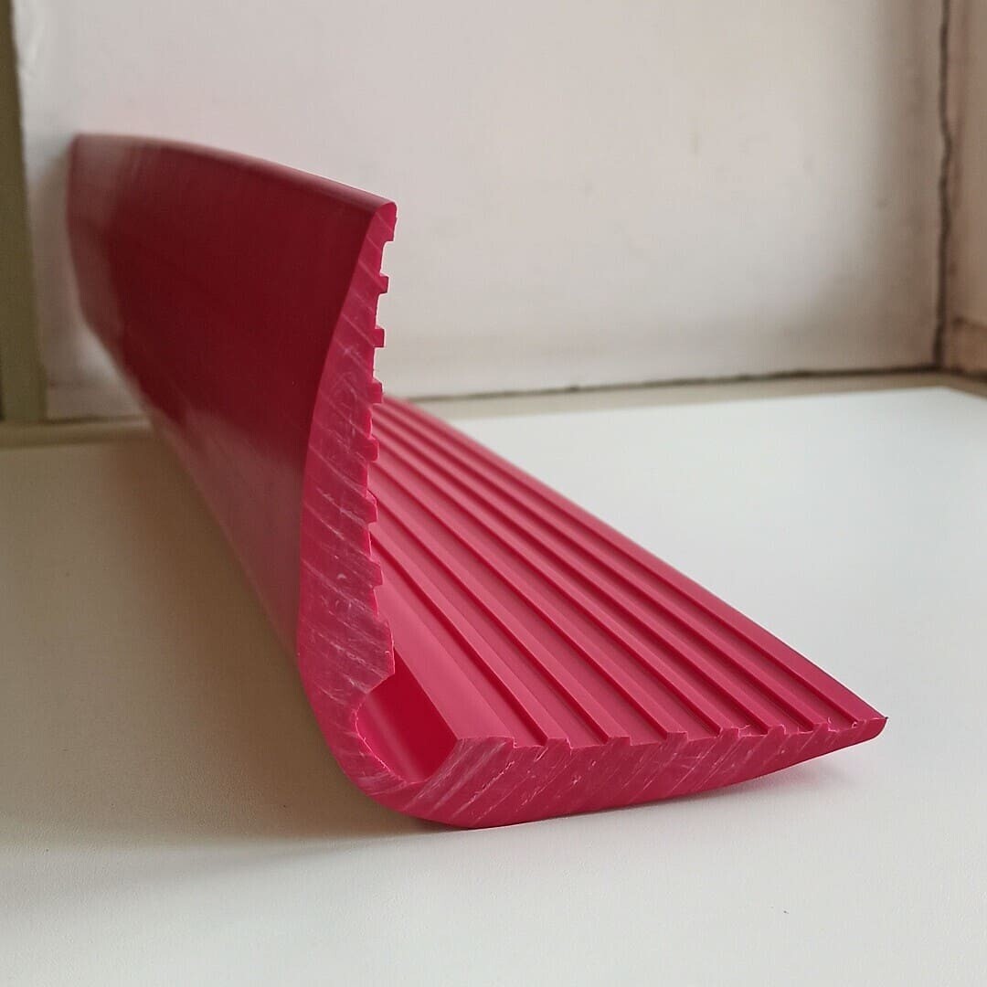 ПЛИНТУСНАЯ ЛЕНТА JL 120х15