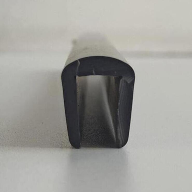 ПРИВАЛЬНЫЙ БРУС ПВХ T 382